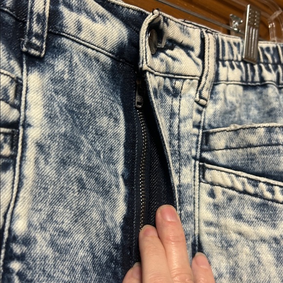 RETROFETE Myla Pant in Light Blue Acid
SIZE 28 - Picture 7 of 11